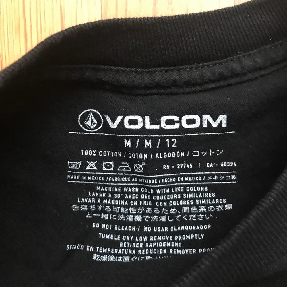 VOLCOM Youth Black Long Sleeve Shirt M